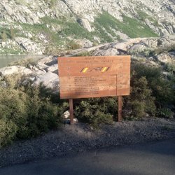 Parchers Resort - Sign at South Lake