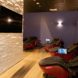Genesis Health Clubs - East Harry - Relax after a nice workout at out East Harry Location.