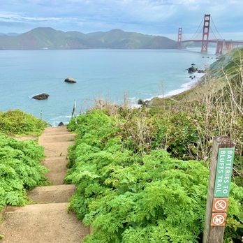 Batteries to Bluffs Trail - Take the steps down - Hiking Near Me - San Francisco, California