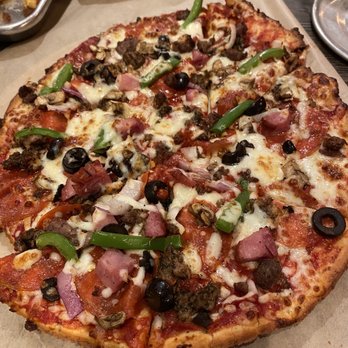Venice Kitchen - Gluten Free Deluxe Pizza - Pizza Near Me - Oxford, Mississippi Venice Kitchen - Gluten Free Deluxe Pizza - Pizza Near Me - Oxford, Mississippi