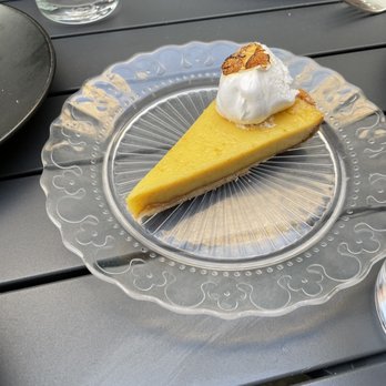 Pomet - Orange creamsicle pie - New American Near Me - Oakland, California