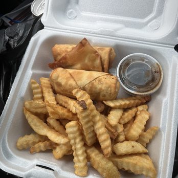 Real Philly Taste ATL - My view jerk chicken eggrolls with fries and jerk sauce on the side medium jerk taste - Food Trucks Near Me - Conyers, Georgia Real Philly Taste ATL - My view jerk chicken eggrolls with fries and jerk sauce on the side medium jerk taste - Food Trucks Near Me - Conyers, Georgia