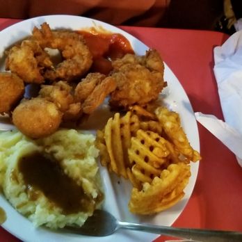 Lowry's Crab Shack - Fried shrimp - Seafood Near Me - Hamilton, Virginia Lowry's Crab Shack - Fried shrimp - Seafood Near Me - Hamilton, Virginia
