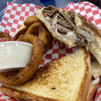 Jody's Diner - Roast beef melt with onion rings - Diners Near Me - Evanston, Wyoming Jody's Diner - Roast beef melt with onion rings - Diners Near Me - Evanston, Wyoming