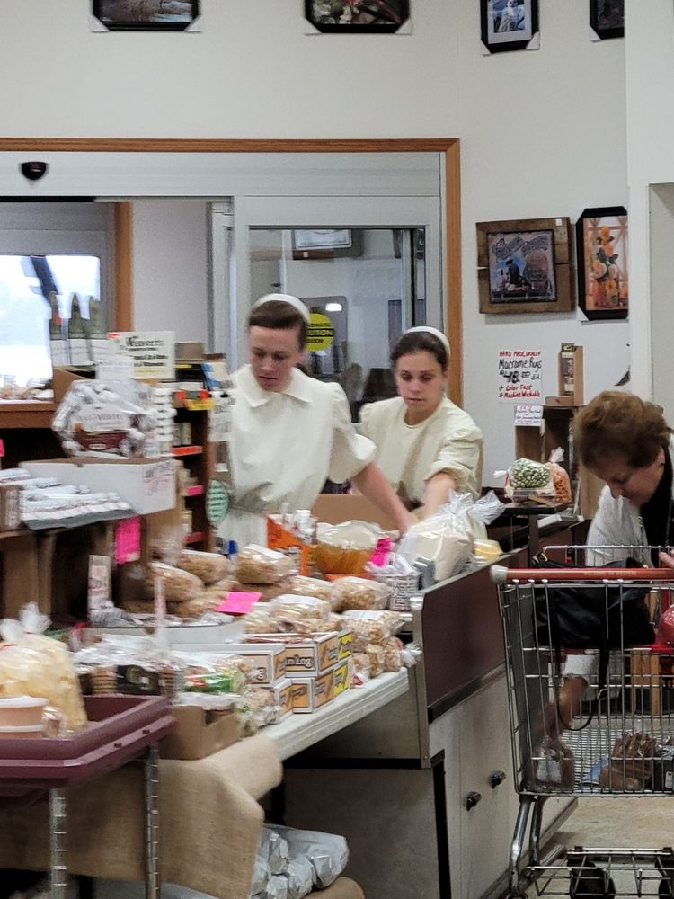 Weaver's Country Store Logo