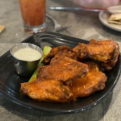 Freemans Grill - Brewster wings