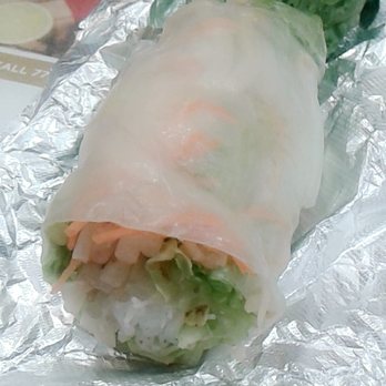 Bree Thai Restaurant - Spring roll or maybe Chicago summer roll with shrimp? Don't recall! - Thai Near Me - Chicago, Illinois
