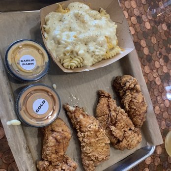 Boss ChickNBeer - Queso Mac and cheese, chicken tenders and sauces - Chicken Wings Near Me - Bay Village, Ohio Boss ChickNBeer - Queso Mac and cheese, chicken tenders and sauces - Chicken Wings Near Me - Bay Village, Ohio