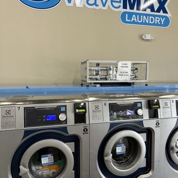 Wavemax Laundry - Modern / New Machines - Laundromat Near Me - Charlotte, North Carolina Wavemax Laundry - Modern / New Machines - Laundromat Near Me - Charlotte, North Carolina