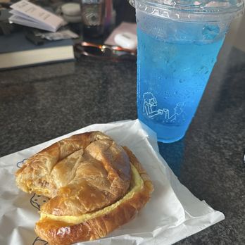 Qargo Coffee - Coffee & Tea Near Me - Detroit, Michigan