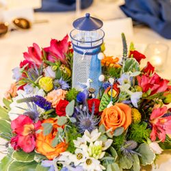 Lighthouse centerpiece