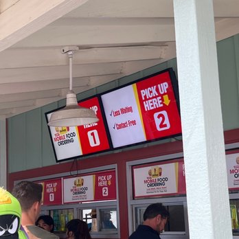 Six Flags Magic Mountain - Go to window 2. What a joke! - Amusement Parks Near Me - Valencia, California