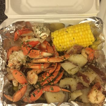 Crabman 305 Miami - Crab and shrimp combo - Seafood Near Me - Opa-locka, Florida