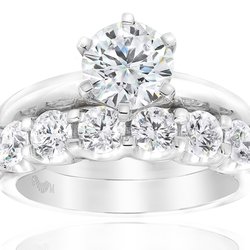 Gerard McCabe - Gerard McCabe Classic Engagement Ring and Wedding Ring