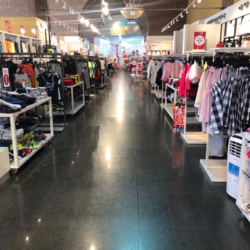 Coin - Children's Department upstairs on second floor. - Cosmetics & Beauty Supply Near Me - Rome, RM