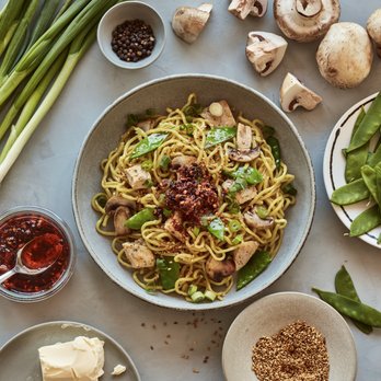 honeygrow - Garlic Butter Chicken Stir-Fry - Salad Near Me - Hanover, Maryland honeygrow - Garlic Butter Chicken Stir-Fry - Salad Near Me - Hanover, Maryland