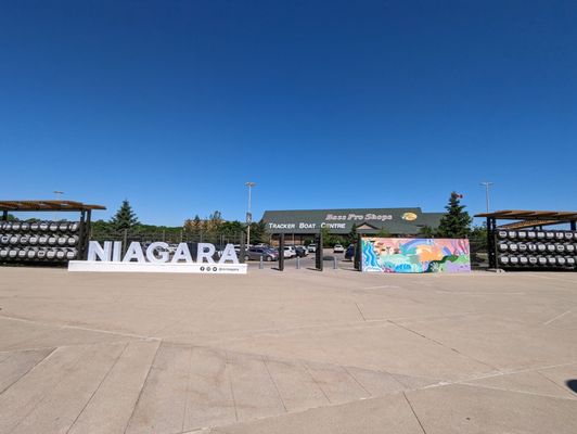 Outlet Collection at Niagara by null