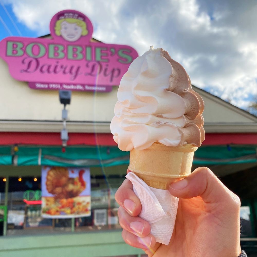 Bobbie's Dairy Dip, Nashville Roadtrippers
