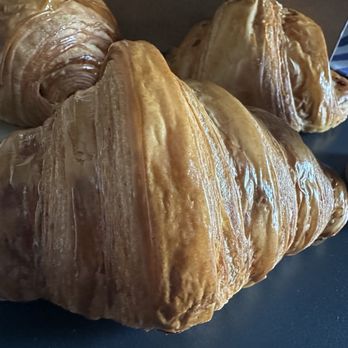Lune Cbd - Classic croissant - Coffee & Tea Near Me - Melbourne, VIC Lune Cbd - Classic croissant - Coffee & Tea Near Me - Melbourne, VIC