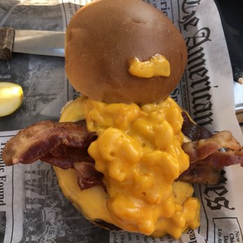 Craftu - Mac and cheese burger - Bars Near Me - Lynbrook, New York Craftu - Mac and cheese burger - Bars Near Me - Lynbrook, New York