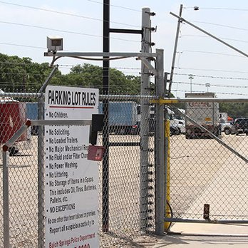 Local Truck Parking - A list of rules ensures our lots remain in pristine condition. - Parking Near Me - Dallas, Texas Local Truck Parking - A list of rules ensures our lots remain in pristine condition. - Parking Near Me - Dallas, Texas