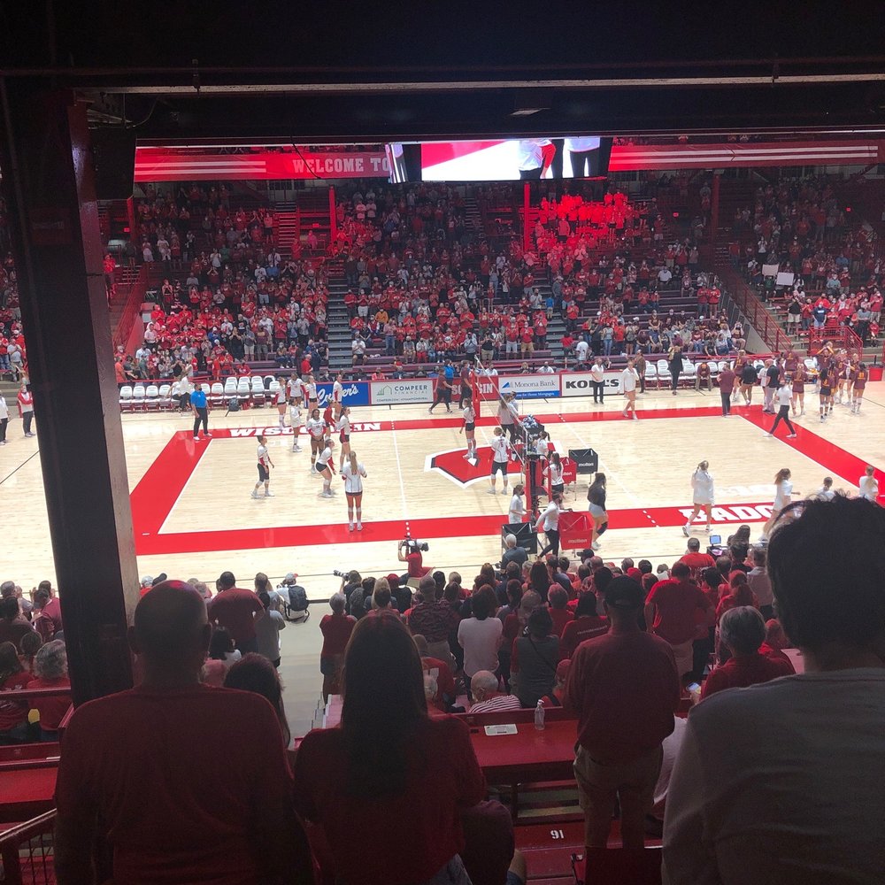 Wisconsin Field House - Ladies UW Badger Volleyball - Amateur Sports Teams Near Me - Madison, Wisconsin Wisconsin Field House - Ladies UW Badger Volleyball - Amateur Sports Teams Near Me - Madison, Wisconsin