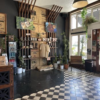Black Dog Coffee Roasters - Coffee Roasteries Near Me - Long Beach, California