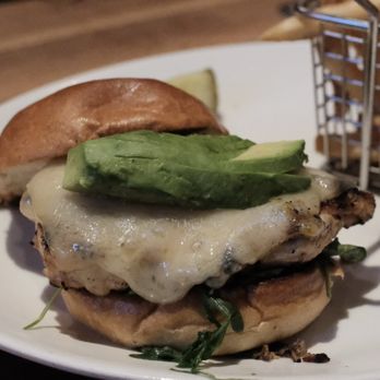 Yard House - Grilled Chicken & Avocado Sandwich - New American Near Me - Boca Raton, Florida