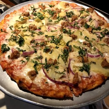 Michelangelo's Pizzeria - Pizza Near Me - Clovis, California