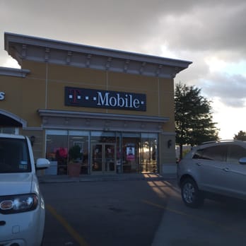 T-Mobile Experience Store - I hope they have great family rates and better service than Sprint! We're about to find out! - Mobile Phones Near Me - Houston, Texas