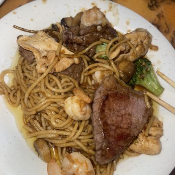 Crystal Buffet Hibachi & Grill - Habichi noodles, steak, chicken and shrimp. - Buffets Near Me - Melbourne, Florida