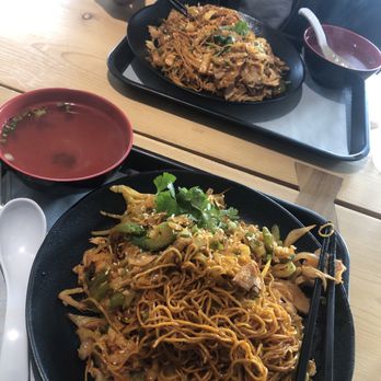 CM Banh Mi - #20 Stir-fried Egg Noodle with Chicken extra spicy. - Sandwiches Near Me - Hillsboro, Oregon