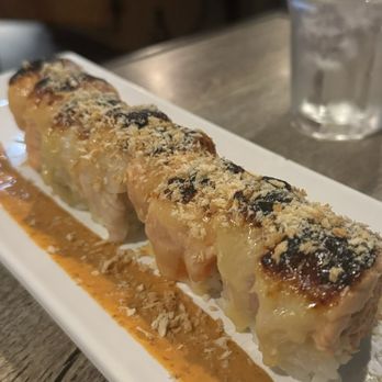 Sushi Beluga - 7. Baked Salmon Roll - Sushi Bars Near Me - Playa del Rey, California Sushi Beluga - 7. Baked Salmon Roll - Sushi Bars Near Me - Playa del Rey, California