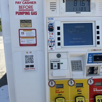 Nyack Shell Convenience Store - Sign showing rewards signup that station does not accept - Gas Stations Near Me - Emigrant Gap, California Nyack Shell Convenience Store - Sign showing rewards signup that station does not accept - Gas Stations Near Me - Emigrant Gap, California
