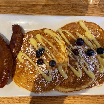 Seventh South Waterfront - Blueberry and ricotta cheese pancakes - Cocktail Bars Near Me - Naples, Florida Seventh South Waterfront - Blueberry and ricotta cheese pancakes - Cocktail Bars Near Me - Naples, Florida