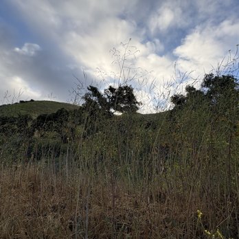 Challenger Park - Hiking Near Me - Simi Valley, California