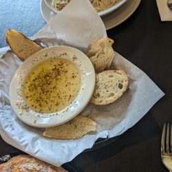 Monty's Restaurant & Pizzeria - Bread and dipping oil