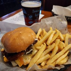 Wooden Nickel Sports Bar & Grill