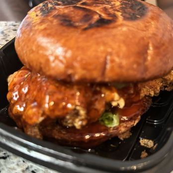 Cleo’s - Hot Honey Chicken Sandwich - Southern Near Me - Chicago, Illinois