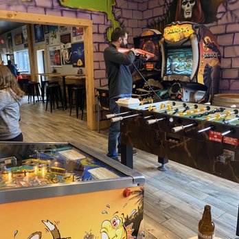 Kettlehead Brewing - Arcade - Brewpubs Near Me - Tilton, New Hampshire