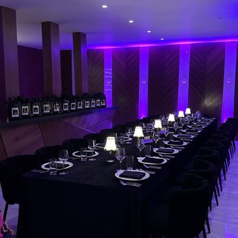 Chelsea Kanner Hall - Table setting space - Caterers Near Me - Los Angeles, California Chelsea Kanner Hall - Table setting space - Caterers Near Me - Los Angeles, California