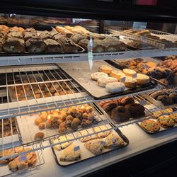 8 Sisters Bakery - More yummy stuff