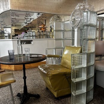 Beauty Shop Restaurant - dining area - New American Near Me - Memphis, Tennessee