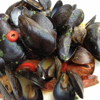 Rat's Restaurant - Mussels in white yum - French Near Me - Hamilton, New Jersey Rat's Restaurant - Mussels in white yum - French Near Me - Hamilton, New Jersey