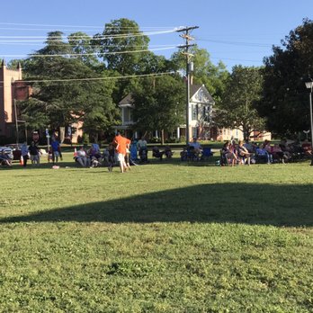 Downtown Live York - Fresh, soft grass, suitable for lounging or dancing barefoot! - Local Flavor Near Me Downtown Live York - Fresh, soft grass, suitable for lounging or dancing barefoot! - Local Flavor Near Me