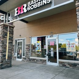 Exterior photo of Baskin-Robbins - Kalamazoo, Michigan Exterior photo of Baskin-Robbins - Kalamazoo, Michigan