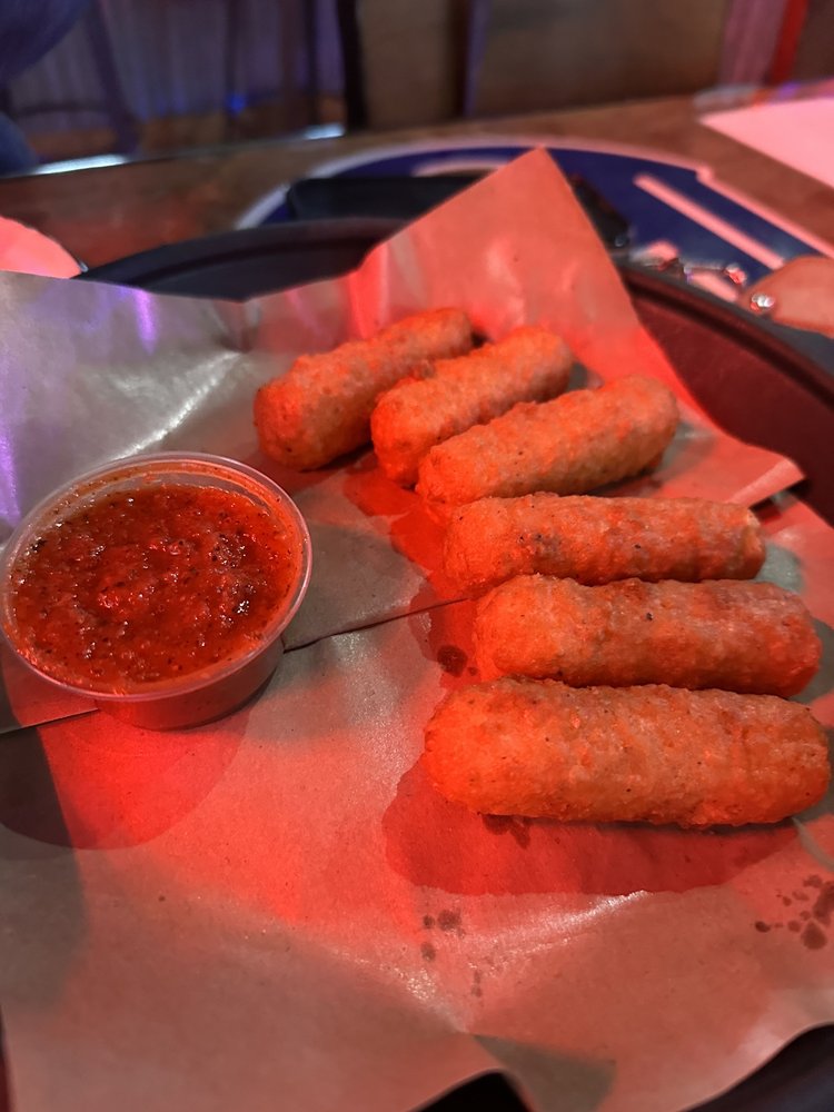 Social spots from 76 Bar & Kitchen