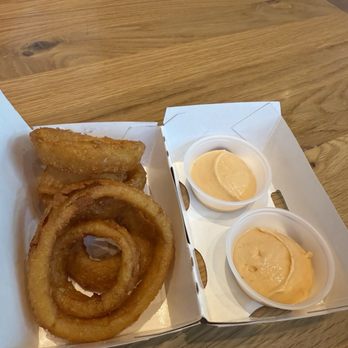 Shake Shack 6201 Hollywood - Hollywood & Gower - 6 onion rings for nearly $5. NO!!! Do better Shake Shack! - Burgers Near Me - Los Angeles, California Shake Shack 6201 Hollywood - Hollywood & Gower - 6 onion rings for nearly $5. NO!!! Do better Shake Shack! - Burgers Near Me - Los Angeles, California