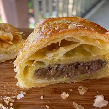 Ruby King Bakery - Curried beef puffed pastry - Bakeries Near Me - Oakland, California Ruby King Bakery - Curried beef puffed pastry - Bakeries Near Me - Oakland, California