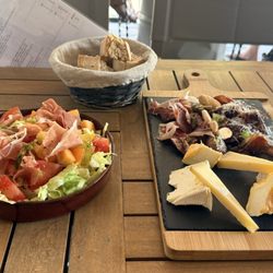Le Parvis - Cheese and Ham plate and salad of the day!